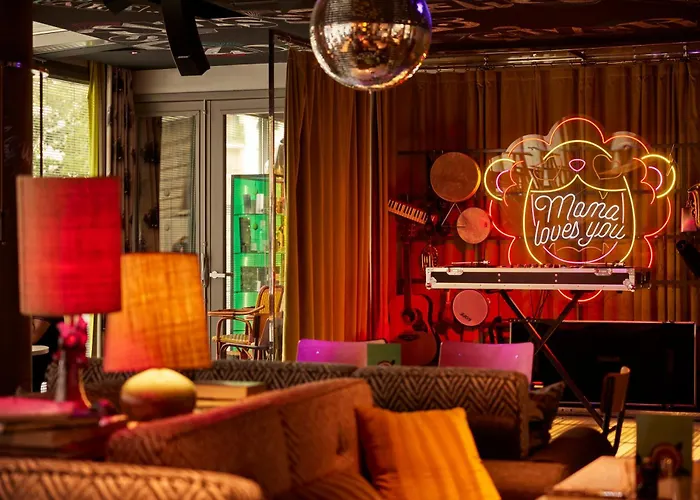 Mama Shelter Hotel