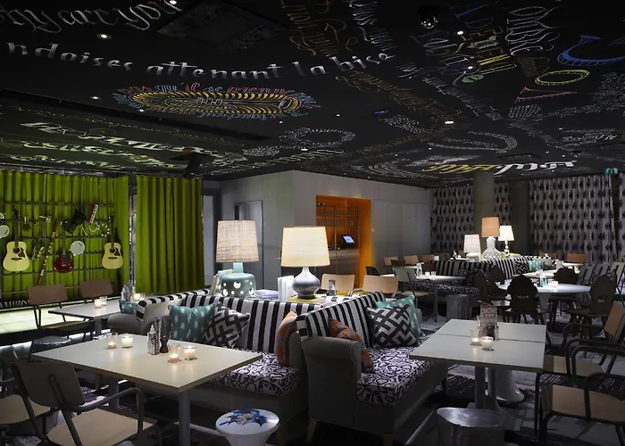Hotel Mama Shelter
