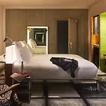 Mama Shelter 3*