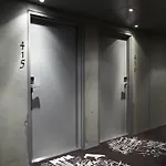 Mama Shelter