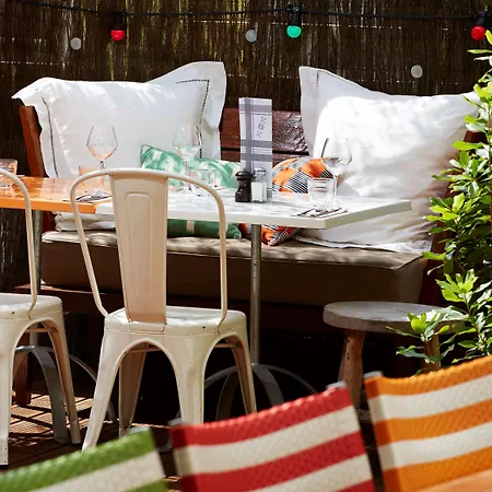 Mama Shelter Hotel