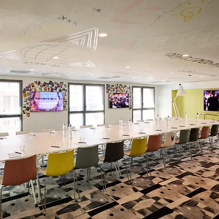 Hotel Mama Shelter 3*