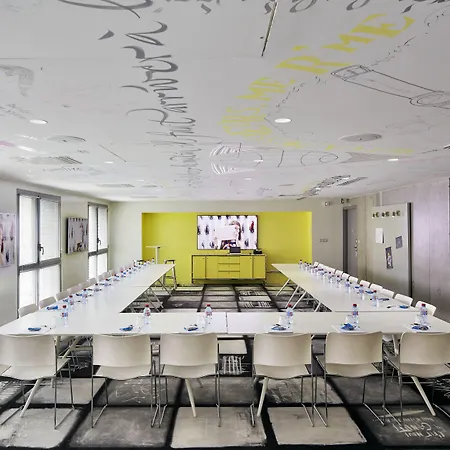 فندق Mama Shelter 3*