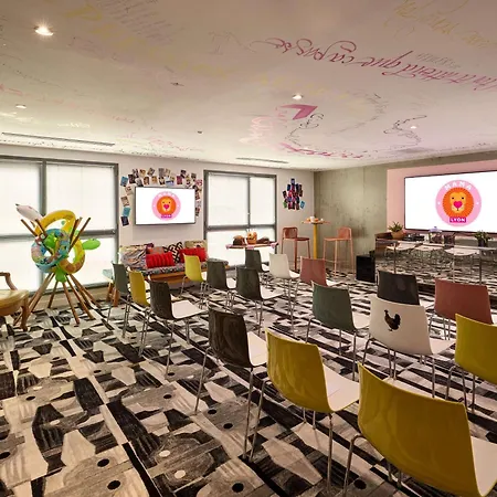 里昂妈妈住房酒店 3*